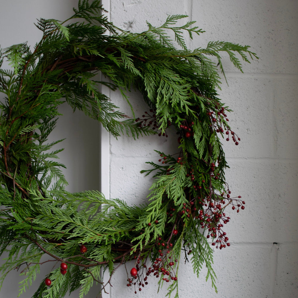 Classic wreath with winter greens