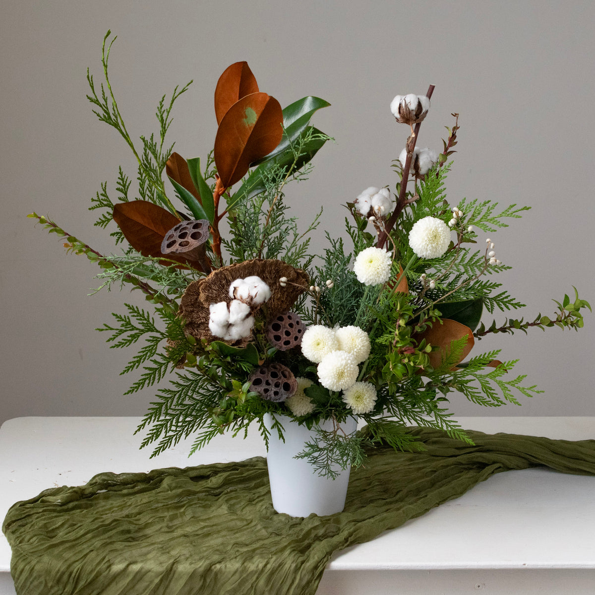 Noël - Long Lasting Arrangement (front-facing)