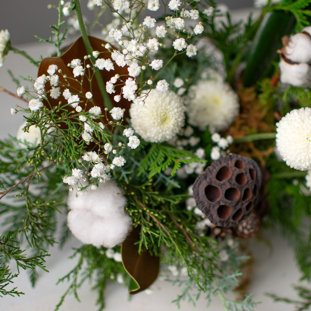 Snow White - Long Lasting Centrepiece