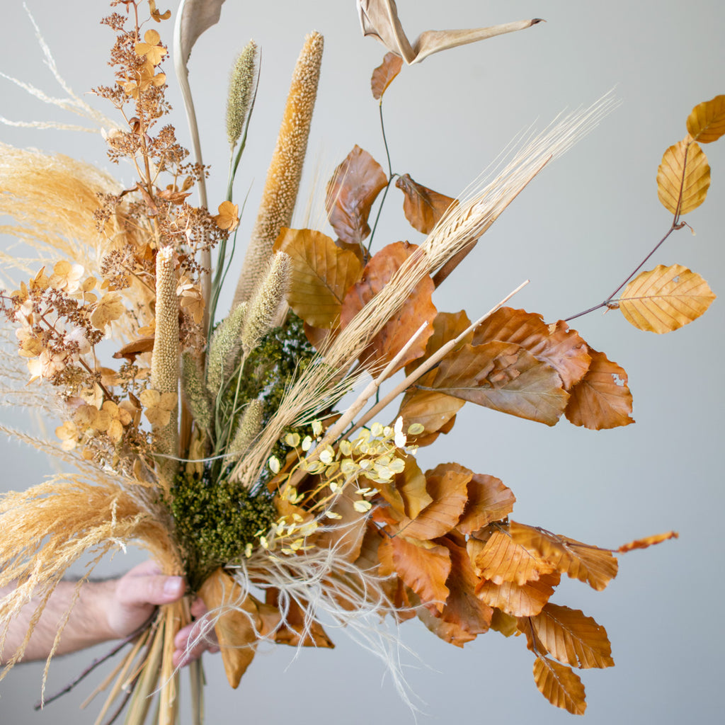 blue dried flowers - natural dried flowers - Bon Flowers