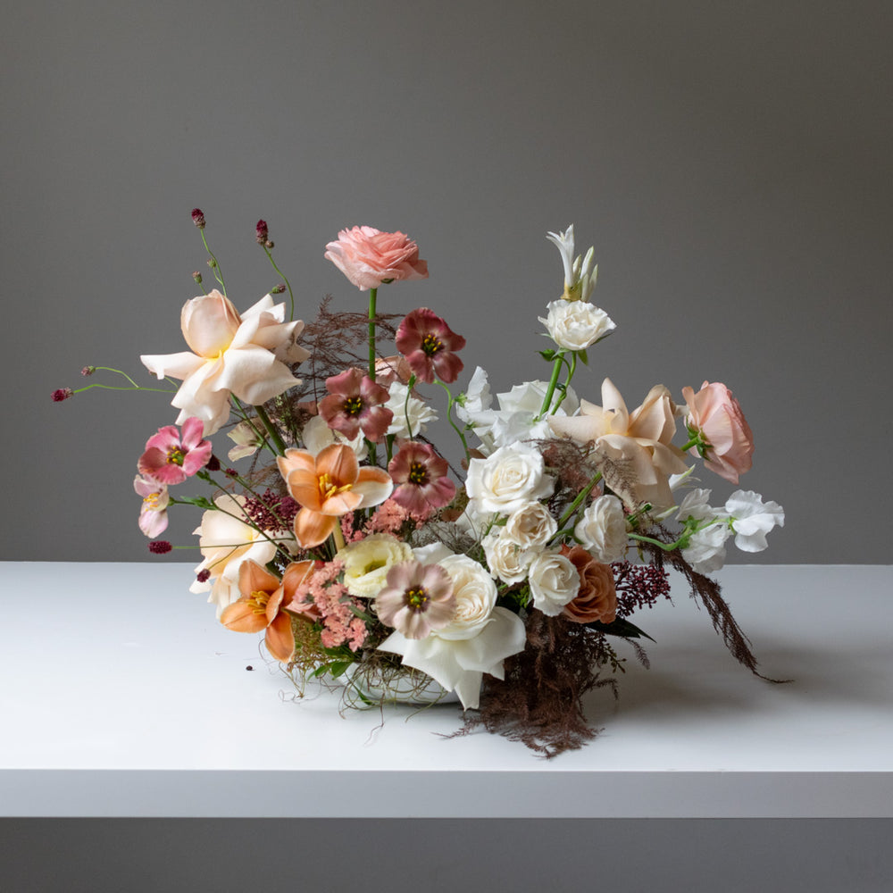 Low Centrepiece (hidden vase)