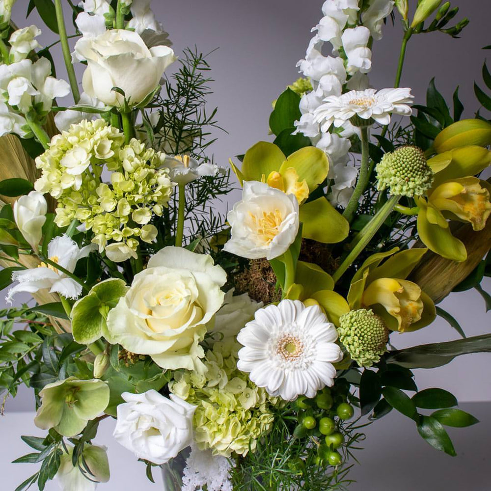 Standard Footed Centrepiece (glass vase).