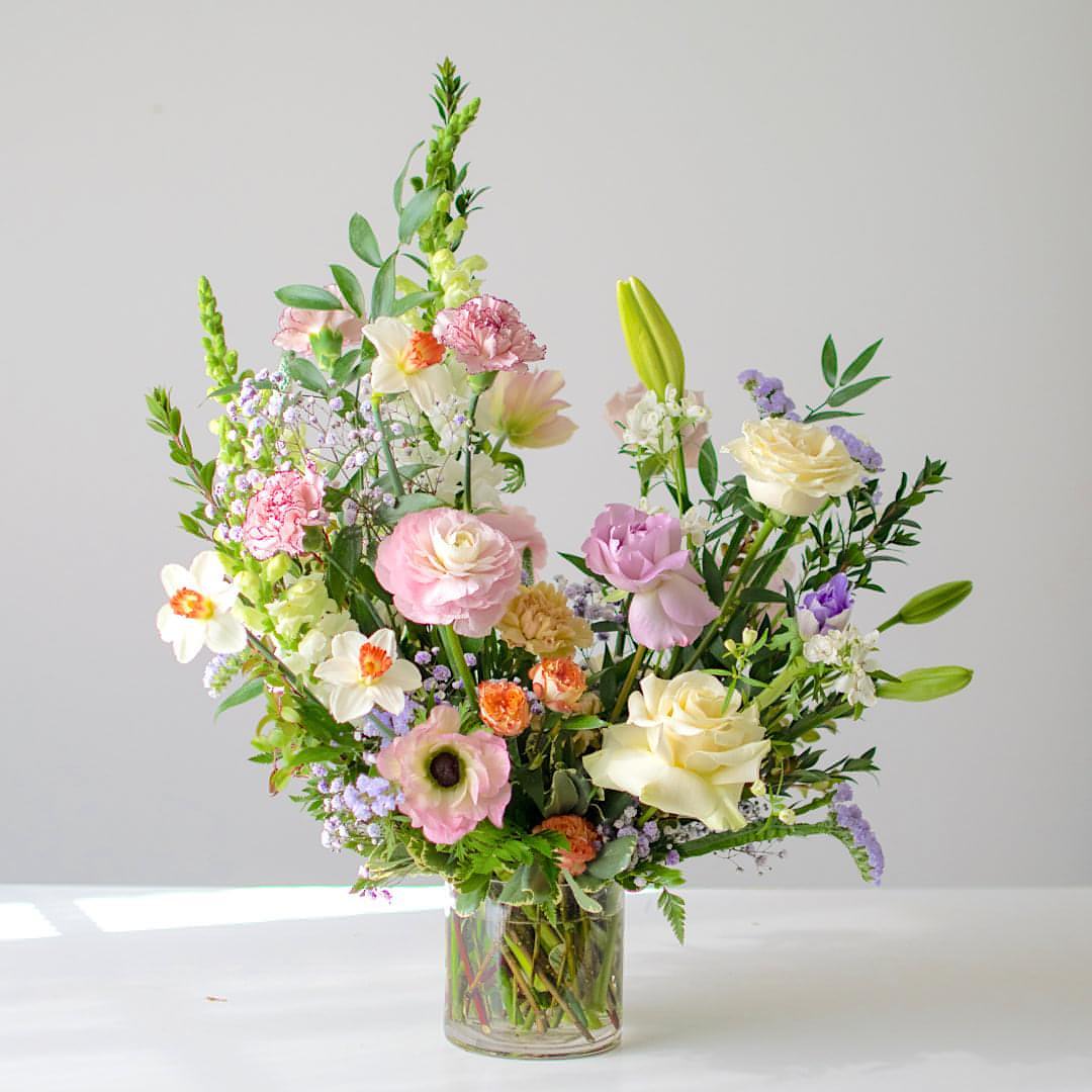 Vase Arrangement Flower Subscription